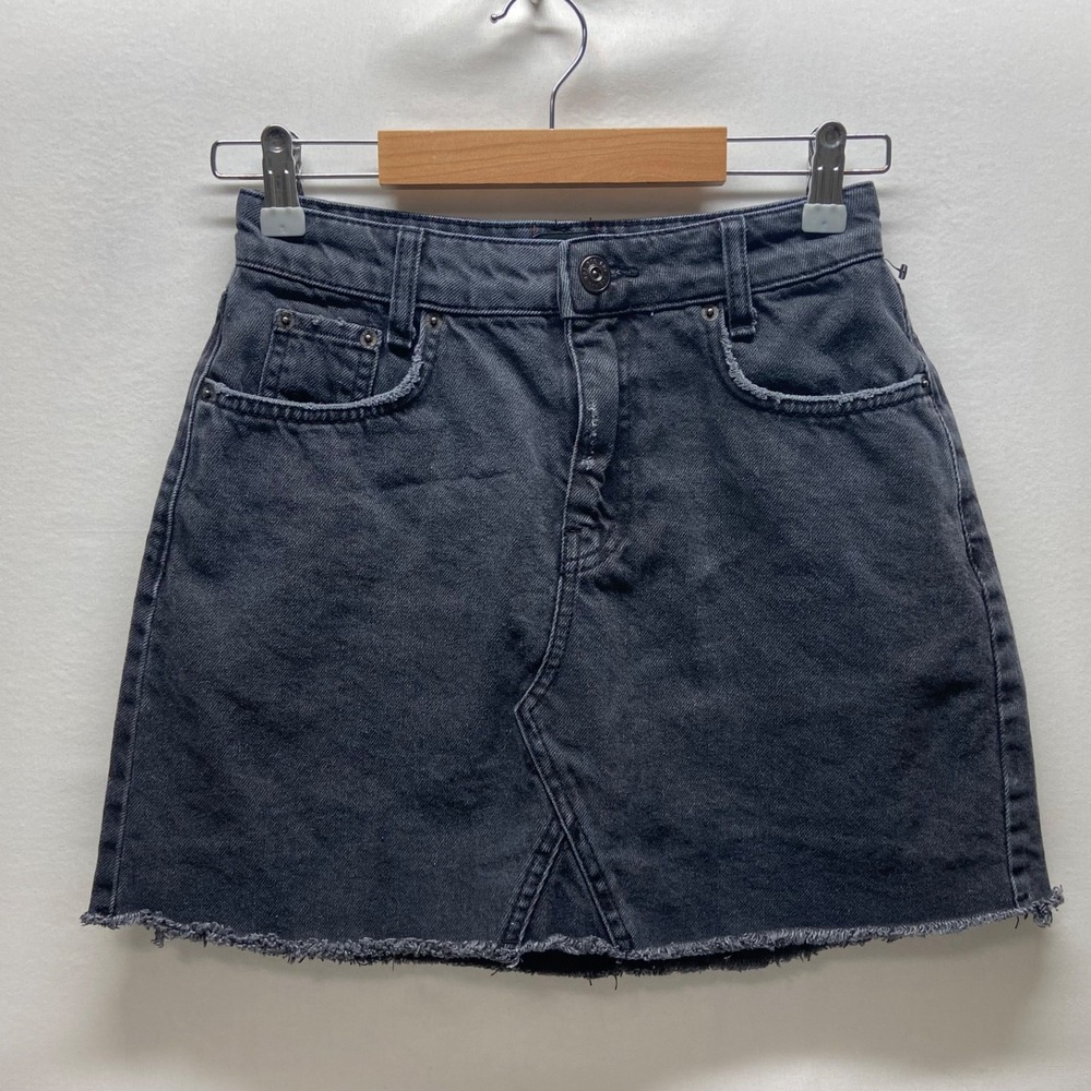 BDG Urban Outfitters Denim Mini Skirt Women's Small Black Raw Hem Stretch GUC